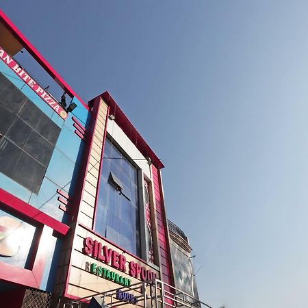 Oyo 38520 Hotel Silverspoon Roorkee Exterior foto