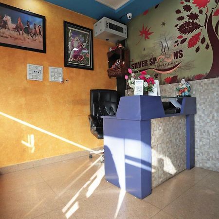 Oyo 38520 Hotel Silverspoon Roorkee Exterior foto