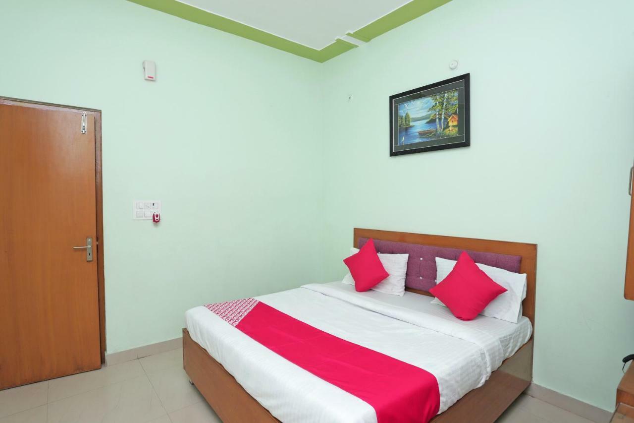 Oyo 38520 Hotel Silverspoon Roorkee Exterior foto