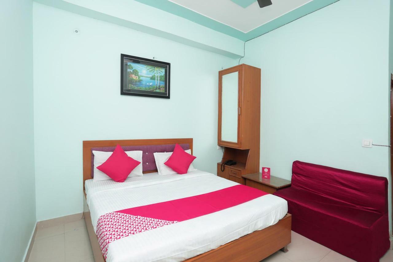 Oyo 38520 Hotel Silverspoon Roorkee Exterior foto